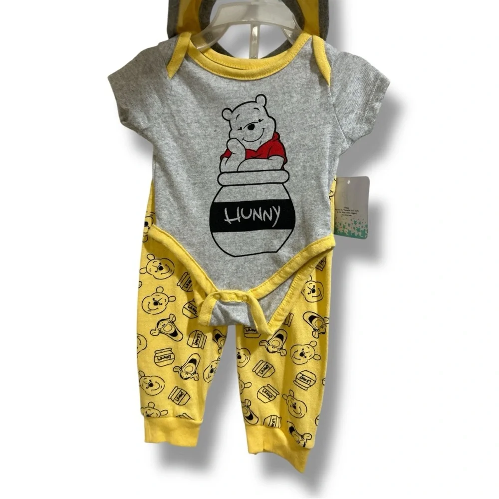 Disney Winnie The Pooh Honey Pot Onesie Bib Set Size 0-3Months